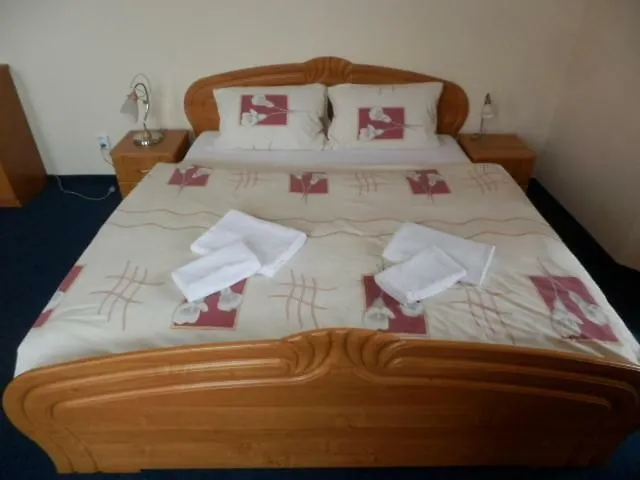 U Zamku 3*